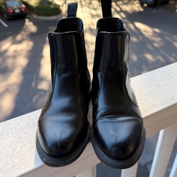 Womens Flora Dr. Martens Chelsea Boot - EU37/US6 - Picture 1 of 3